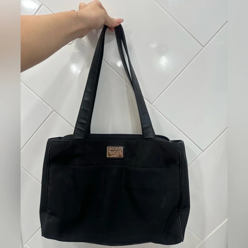 DKNY tote bag - Picture 9 of 16